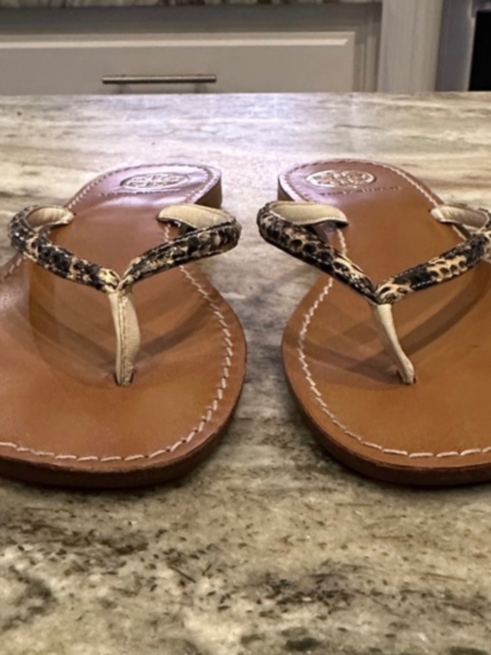Tory Burch Leather Thin Thong Sandals Snake Print Tan Gold 8 - Picture 3 of 6